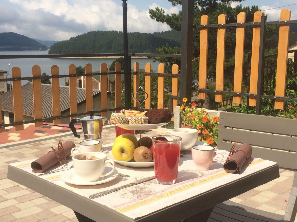 A Due Passi Bed and Breakfast Lorica Exteriör bild