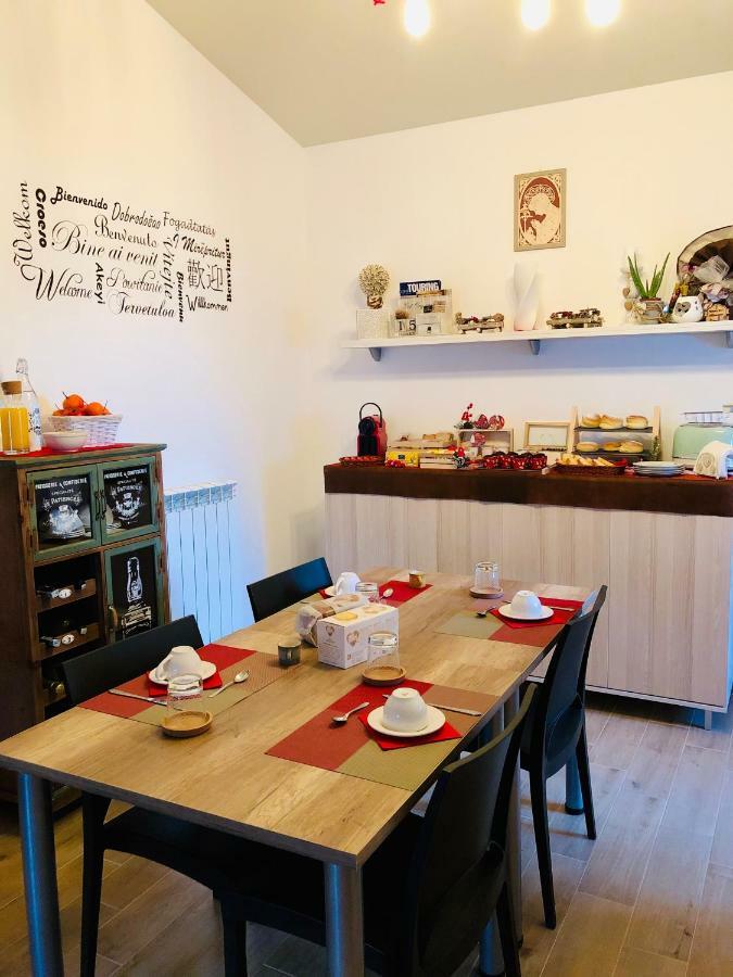 A Due Passi Bed and Breakfast Lorica Exteriör bild